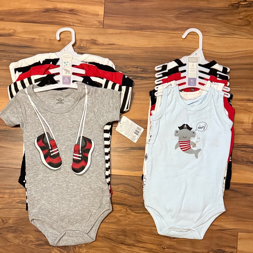 Amazon Gray and Light Blue Kids Bodysuit Set